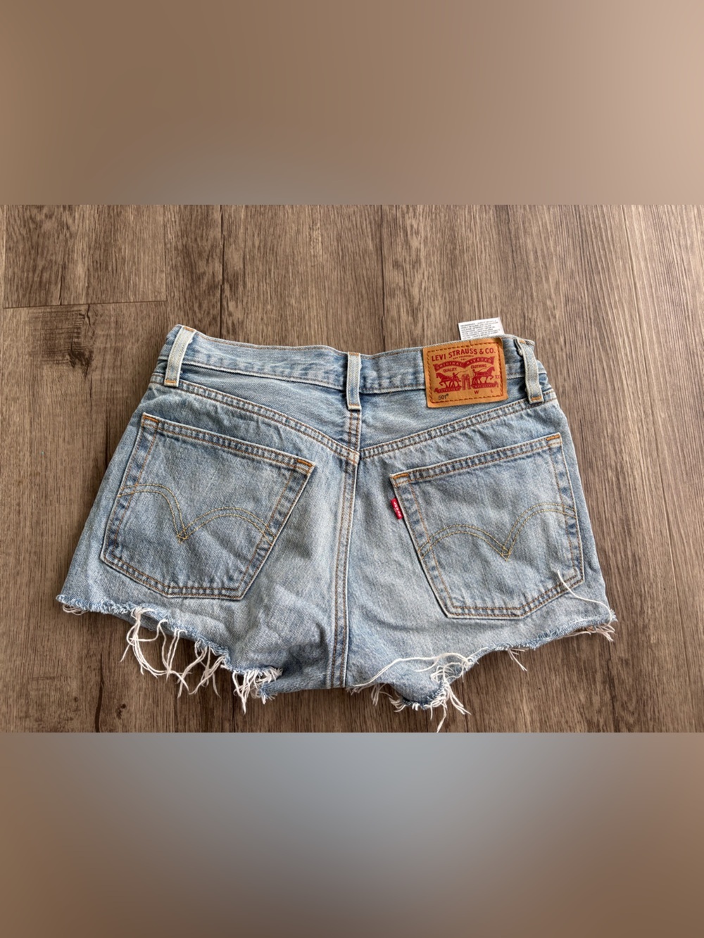 Women’s Levi’s Jean Shorts 24